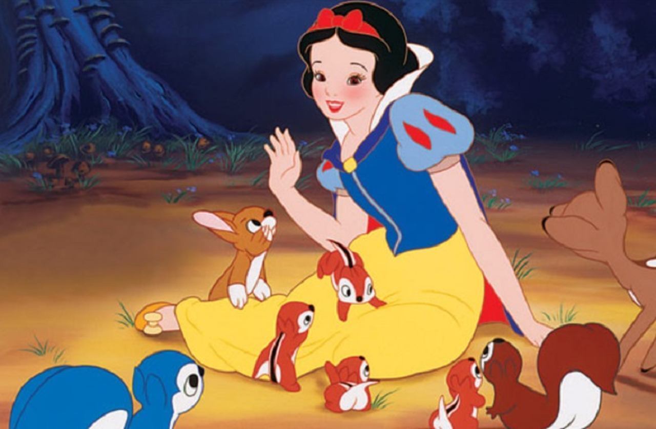 O filme Branca de Neve e os Sete Anões é um dos maiores sucessos da Disney, tanto que é lembrada com muito carinho mesmo sendo uma produção de 1938. Fizemos então um resumo (para quem não conhece a história ou quer lembrar dela) com as principais cenas desta inesquecível história.
