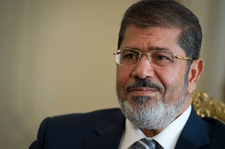 A Constituição anterior havia sido adotada por referendo em dezembro de 2012, sob a presidência de Mursi (foto)