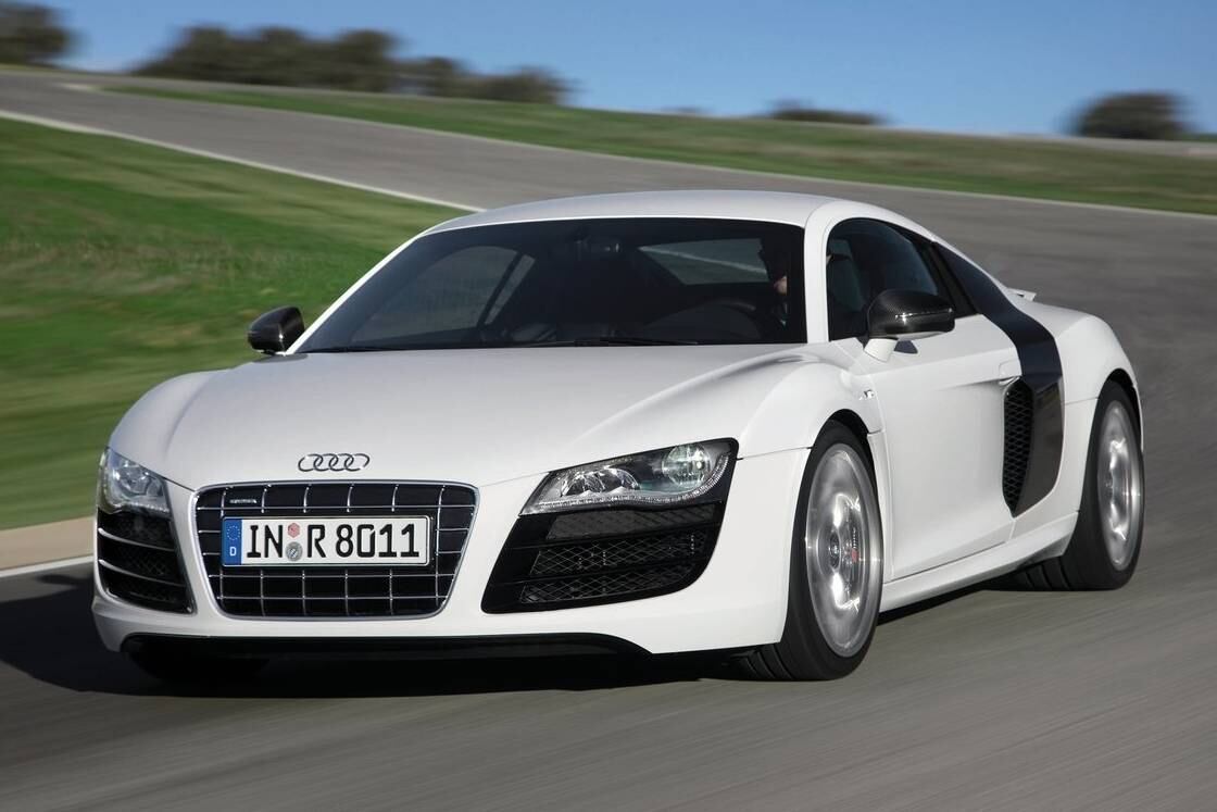 O esportivo ficou conhecido por ter protagonizado uma série de cenas da trilogia de filmes do super-herói Homem de Ferro

Saiba tudo sobre carros! Acesse R7.com/carros
