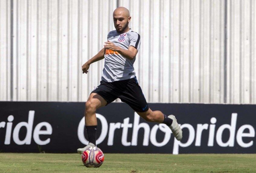 Meia Régis faz parte da barca que deixa o Corinthians na virada do ano
