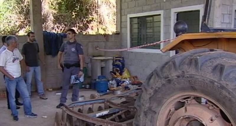 Uma semana antes do crime, Silva chegou a pedir para o dono
da fazenda para que Fonseca tirasse a grade, que fica na frente do trator