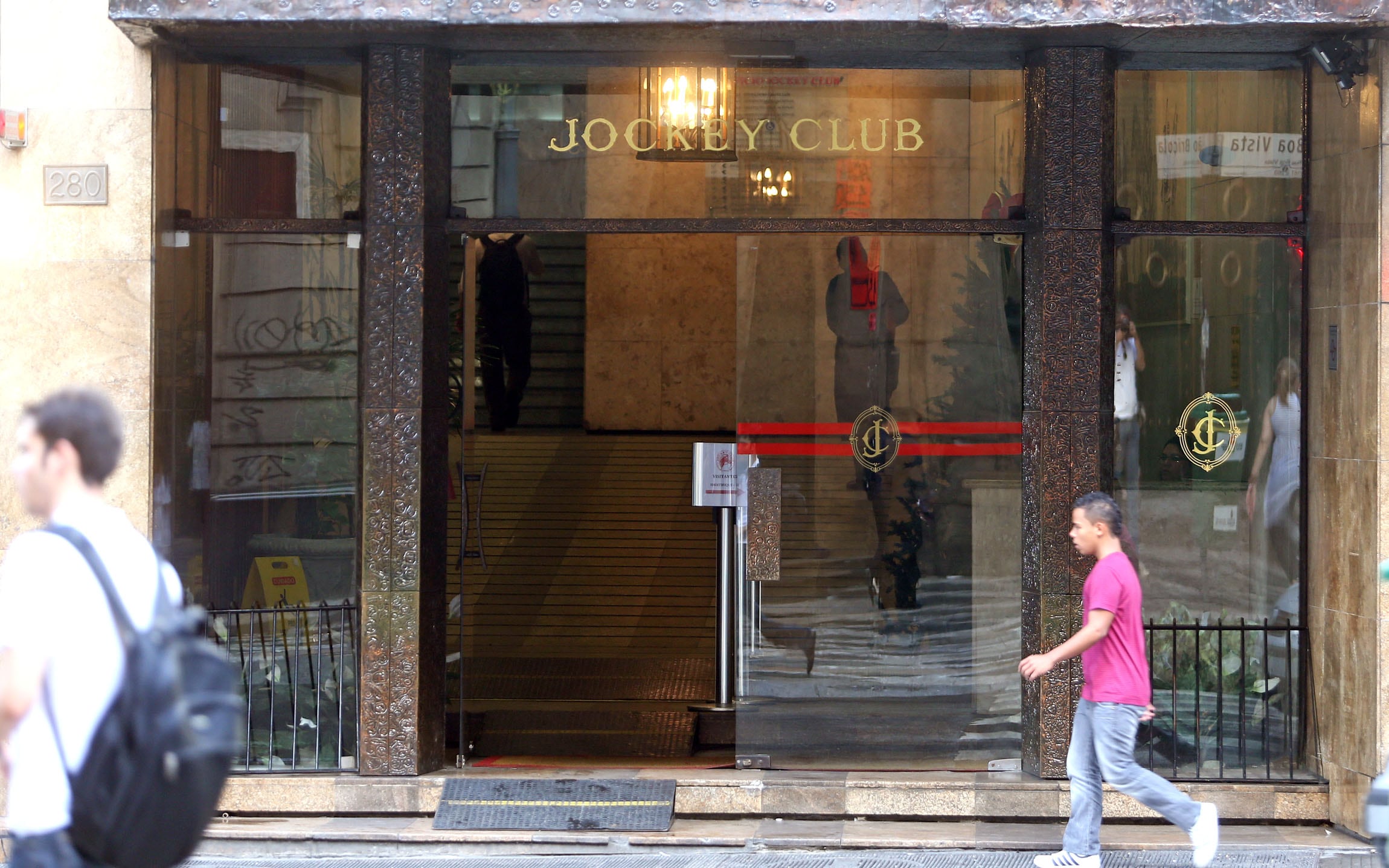 Fachada do prédio do Jockey Club localizado na rua Boa Vista, região central da capital paulista