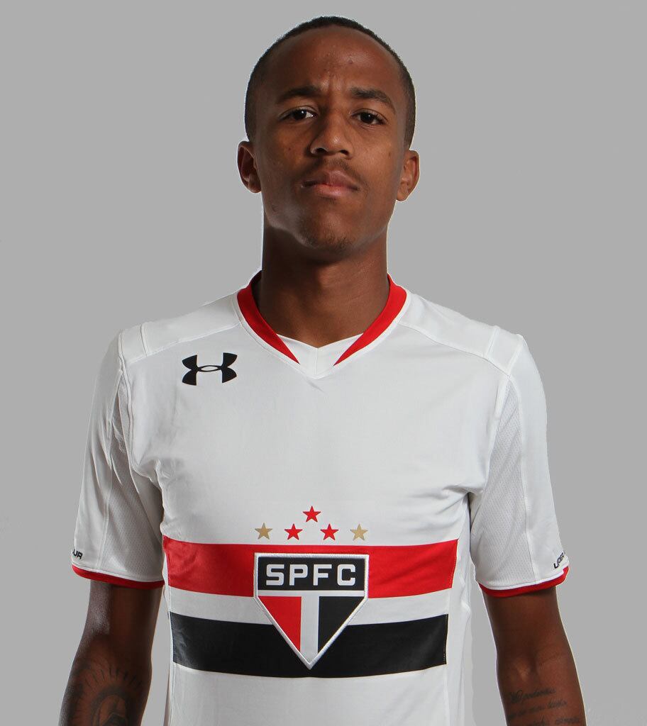 Éder Militão (São Paulo)

Uma das jovens promessas da base do Tricolor, Militão atua tanto de zagueiro como de volante. O jogador se destaca pela liderança e pela sua imposição em campo, principalmente pela vitalidade física. O atleta também se destaca pelos gols marcados 