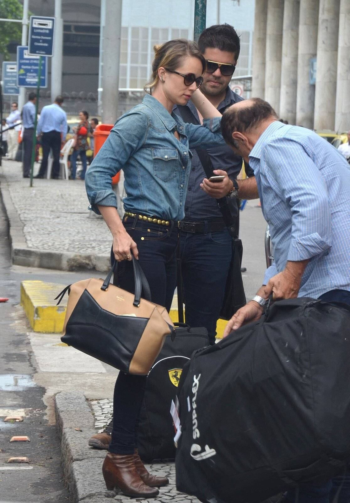 Mariana Ximenes no aeroporto

Fique por dentro dos bafos dos famosos