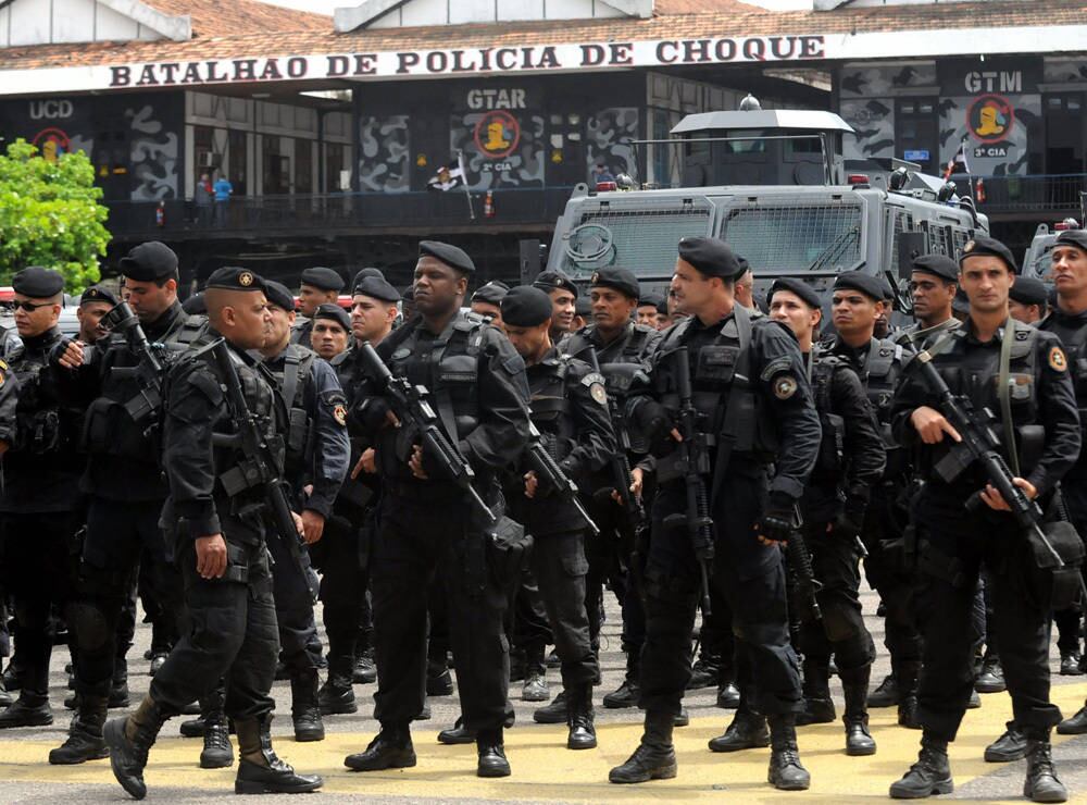 Quase 30 mil PMs estão nas ruas do Rio desde sexta-feira (3)