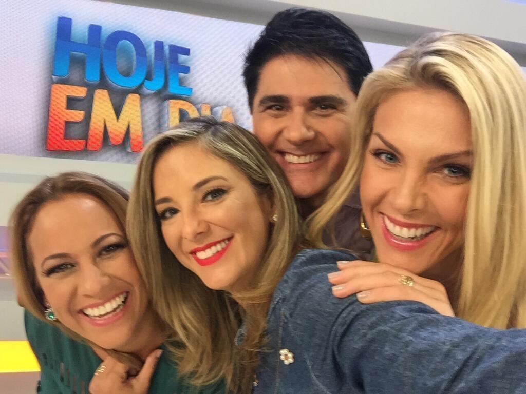 No 'Hoje em Dia', com os colegas Renata Alves, César Filho e Ana Hickmann