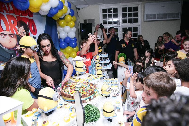Alexandre Frota e Fabiana comemoraram aniversário de Enzo Gabriel, que completou sete anos, em buffet infantil
Veja a bombástica entrevista de Alexandre Frota para Ana Hickamann