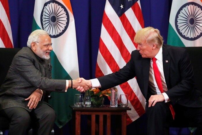 Donaldo Trump, presidente dos EUA, encontrou com o premiê indiano, Narendra Modi, nesta segunda-feira (13) em mais uma etapa de sua missão pela Ásia
