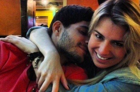Fernanda Keulla quer poupar imagem com namorado, diz jornal
