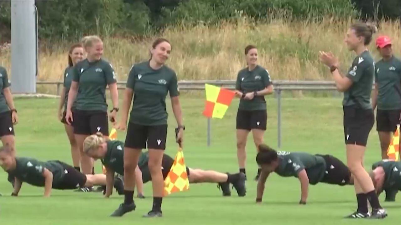 Brasileiras integram equipe de arbitragem da Eurocopa Feminina de 2025, na Suíça