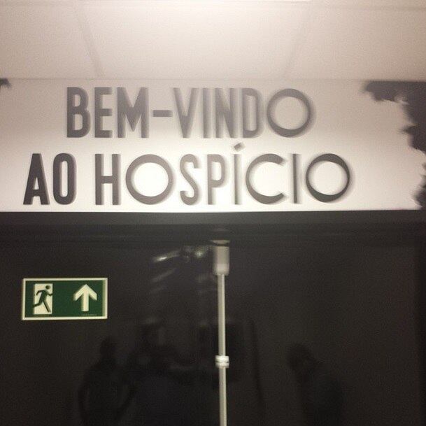Andrés Sanchez, ex-presidente do Corinthians, divulgou em seu Instagram esta imagem, que já deixa claro que a pressão nos adversários começa bem antes do jogo