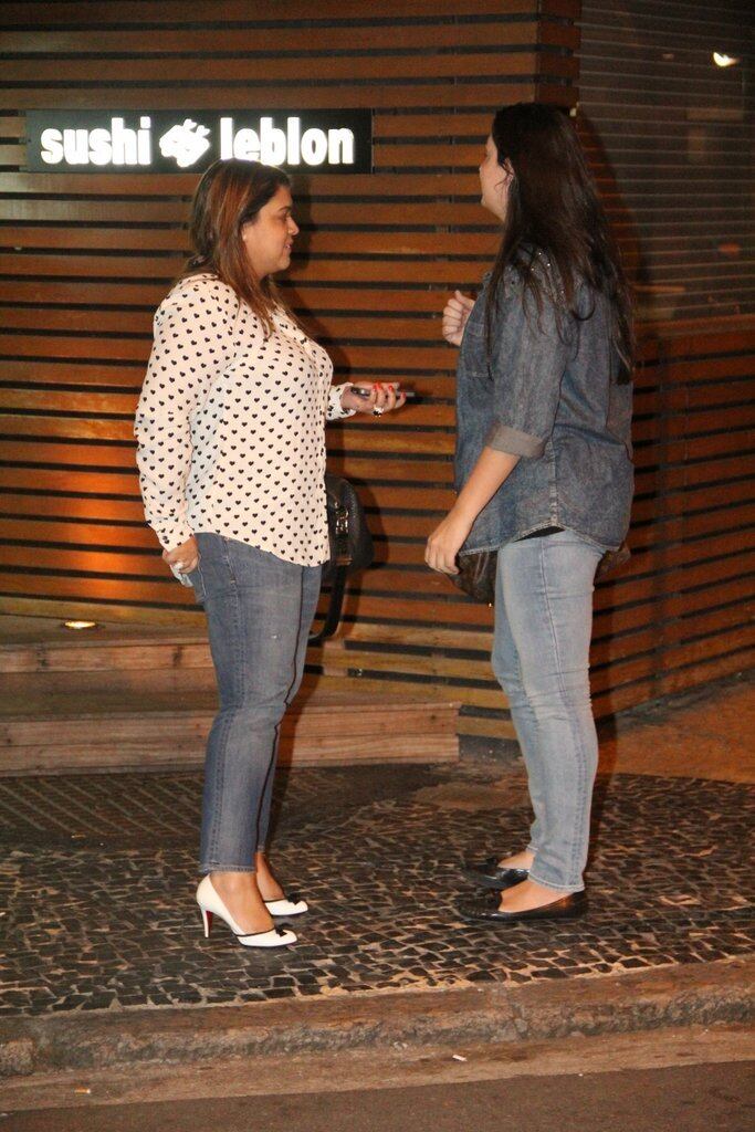 

A cantora estava acompanhada de amigos no bairro do Leblon,
no Rio de Janeiro

