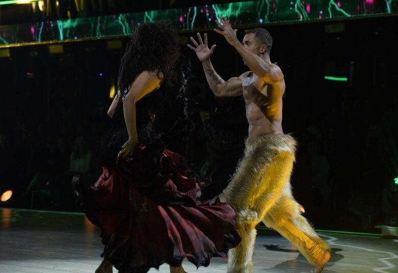 Em homenagem a viagem à Amazônia, Ricardo Vianna contou com Dani para apresentar o paso doble. A apresentação do casal chamou atenção dos jurados e empolgou o publico na segunda noite de competição. Até a Xuxa ficou sem ar com a dança da dupla! 