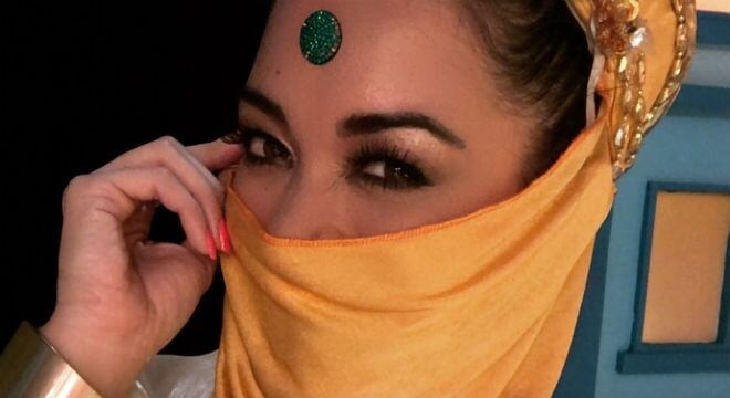 Ideia de usar um figurino de odalisca partiu da produção do programa