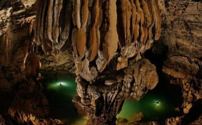 Son Doong, no Vietnã, é a maior caverna do planeta, e faz parte do Parque Nacional Phong Nha-Kẻ Bàng, na fronteira com Laos