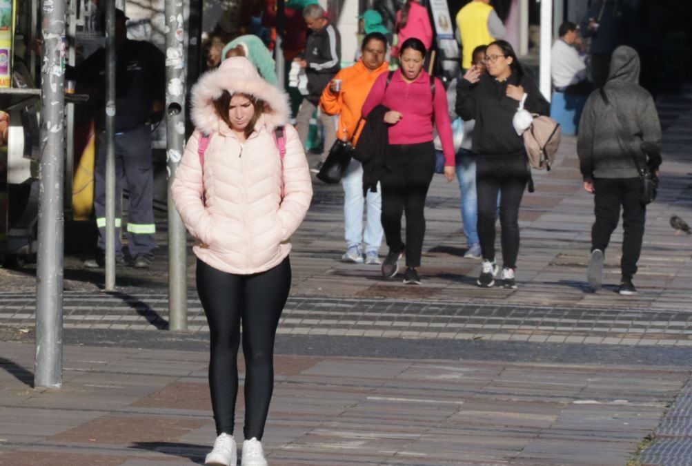 Apesar do céu azul e períodos de sol, SP tem queda de temperatura