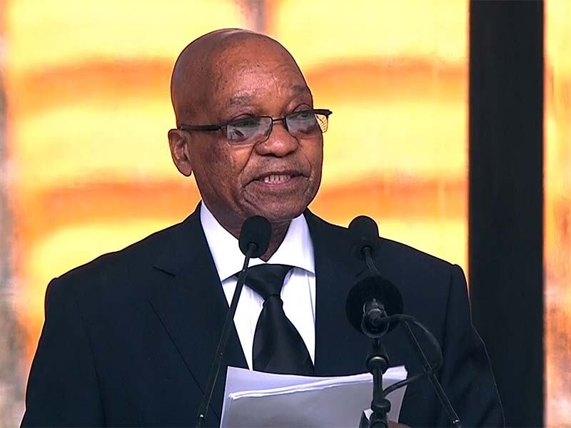 O presidente sul-africano, Jacob Zuma, disse que o ex-líder foi "um lutador pela
liberdade que rejeitou permitir que a brutalidade do apartheid se
opusesse a sua luta contra o apartheid.
— A luta se transformou em sua
vida.