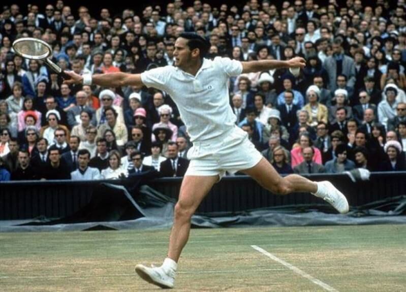O australiano Roy Emerson encerrou a carreira com 12 conquistas de Grand Slam.