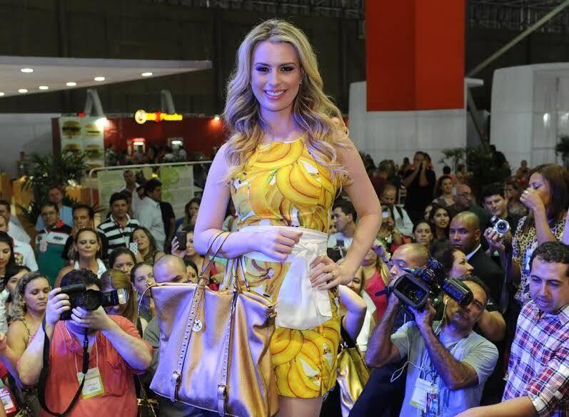 Fernanda Keulla: a vitoriosa
Fernanda Keulla ainda está se arriscando no mundo da fama. A vencedora do BBB13 acabar de estrear um programa de culinária na Globo Minas e está feliz da vida com o novo projeto. Fernanda garante que o namoro com o colega de confinamento, André Martinelli, continua firme e forte
