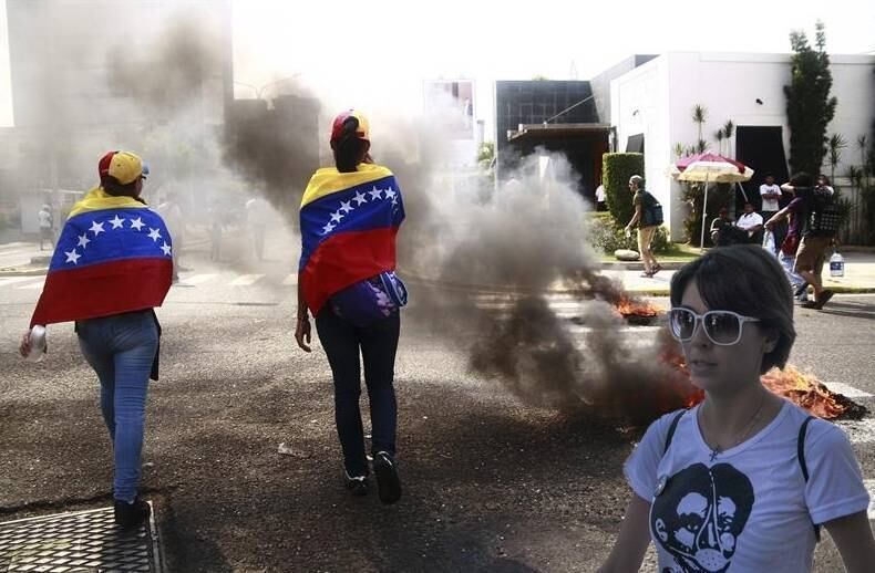 Nos próximos dias, Sininho deve entrar na mira da polícia, que quer investigar o aliciamento de manifestantes, prática que ela já teria admitido praticar