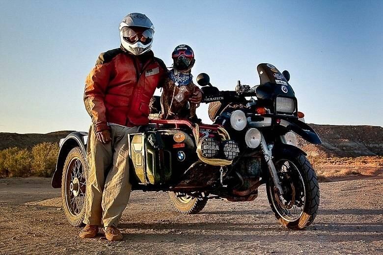 Segundo o chefe de cozinha, nesses dez anos de estrada, os dois percorreram cerca de 300.000 milhas ou 482,8 mil km a borde de sua motocicleta e do sidecar. "Encontrar outros na estrada como nós também foi memorável", completa