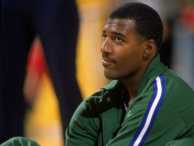 O jogador tinha problemas com consumo de cocaína e foi expulso da NBA. Ele tinha 50 anos e faleceu em janeiro desse ano

