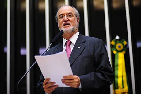 Azeredo foi condenado no "Mensalão Tucano"