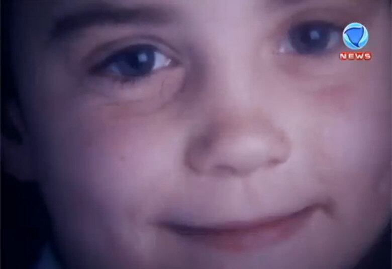 

Com dinheiro, Carol e Michel decidiram colocar a filha mais
velha numa das melhores escolas da Inglaterra

+ Contar piada e falar mal de sogra está fora de moda

+ Já curtiu a página da Record News no Facebook? É só clicar!

+ Siga a Record News no Twitter e receba todas as notícias do programa
