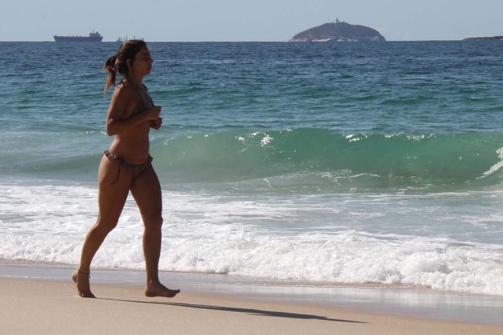 Em caso de chuva, Inea recomenda que banho de mar seja evitado