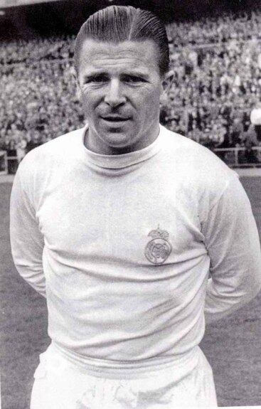 A lenda Di Stéfano também possuí cinco orelhudas no currículo, todas com o Real Madrid