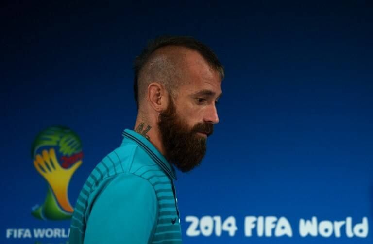 O português Raul Meireles tem um estilo próprio: barba longa e moicano
