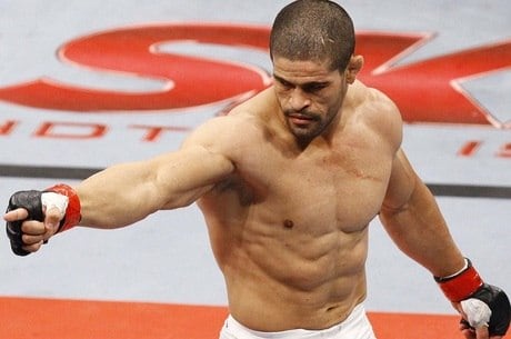 Toquinho segue com futuro indefinido após o UFC Barueri