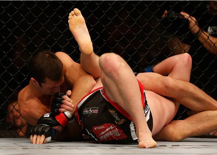 Luke Rockhold era o atleta com mais status de favorito do UFC 172. Com toda essa pompa, o ex-campeão do Strikeforce mostrou toda a sua força e venceu com uma finalização por kimura rapidamente, ainda no primeiro round