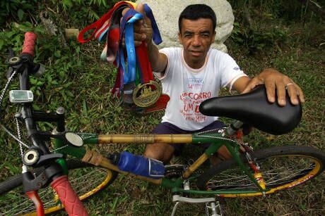 Artesão contabiliza quatro participações na Corrida de São Silvestre