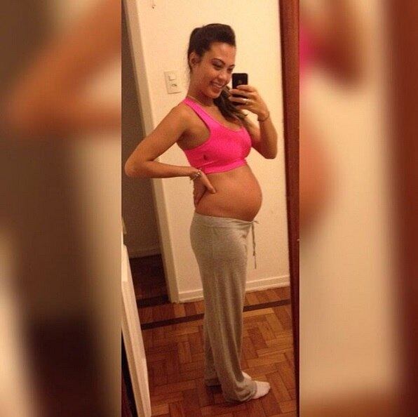 A ex-participante do Masterchef Brasil, Sabrina Kanai está na reta final da gravidez de seu primeiro filho, e a futura mamãe contou para o R7 como foi manter o segredo sobre o bebê durante as gravações do programa. A aspirante a chef também falou sobre os planos para o futuro! Confira

*Com supervisão de Lorena Moreira

Acesse o R7 Play e
assista à programação da Record quando quiser

