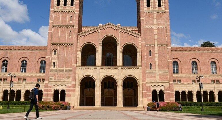 Aulas presenciais foram suspensas por ameaça de ataque aramado à universidade nos EUA