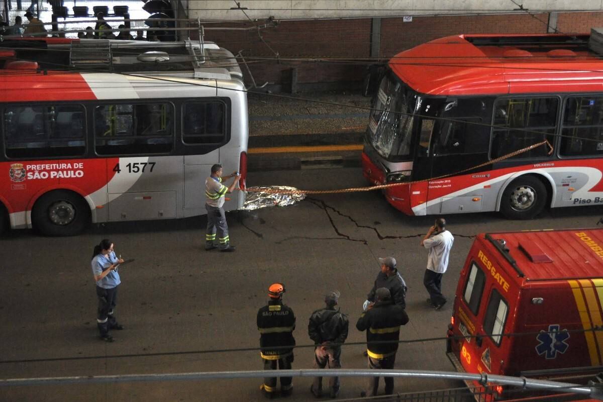 Polícia vai investigar o que provocou o acidente