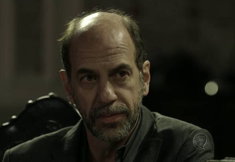 Após os últimos acontecimentos, Sereno, exausto, decide conversar com Brito. Para surpresa do juíz, ele anuncia que irá renunciar ao mandato de conselheiro tutelar