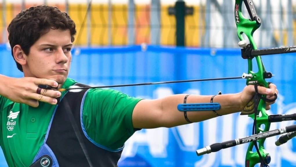 Nos Jogos Pan-americanos, o tiro com arco foi introduzido em 1979, em San Juan.