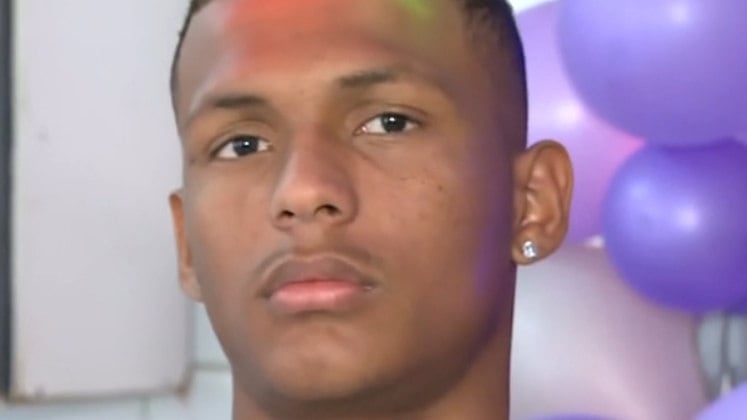 Na tarde de quarta (31), o caso teve uma reviravolta. A polícia colocou cães farejadores nas buscas e encontram o corpo do menino Geremias enterrado nos fundos da casa do tio Isaac. Ele era o pai de criação e quem tinha a guarda da criança. Após encontrarem o corpo, Isaac e seu companheiro viraram suspeitos