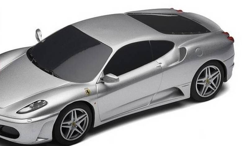 Chuck Liddel é uma lenda do UFC. Meio pesado era um exímio trocador. Hoje curte a vida nesta Ferrari F430. Quer trocar?