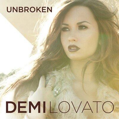 Unbroken — Demi Lovato
Lançamento: 20 de setembro de 2011
Maiores hits: Skyscraper e Give Your Heart a Break
O terceiro álbum de Demi Lovato trouxe faixas de sucesso como Skyscraper e Give Your Heart a Break, vendendo mais de 500 mil cópias até 2017