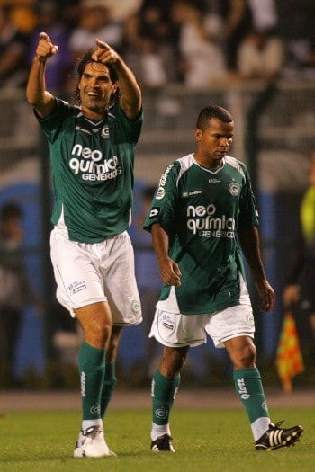 Pelo Brasileirão 2009, em pleno Pacaembu, o Goiás goleou o Corinthians por 4 x 1, em jogo marcado pela volta de Ronaldo após lesão. Destaque para as atuações de gala de Fernandão e Iarley, que marcou dois gols na partida, um deles com assistência de Fernandão