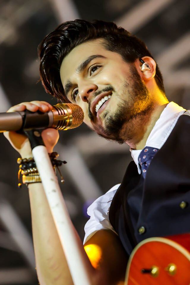 O ídolo sertanejo Luan Santana se apresenta na casa de shows Barra Music nesta sexta-feira (1º). Os ingressos custam de R$ 75 a R$ 150. A abertura dos portões está prevista para as 23h. Endereço: avenida Ayrton Senna, 5850, saída da linha Amarela, em Jacarepaguá