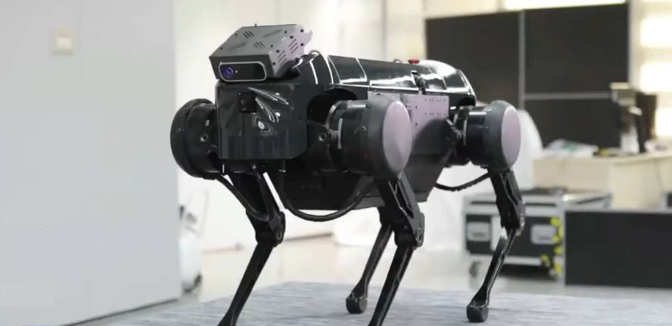 A empresa de tecnologia chinesa Tencent desenvolveu
um robô de quatro patas capaz de caminhar, trotar, correr e pular
*Estagiária do R7 sob supervisão de Pablo Marques