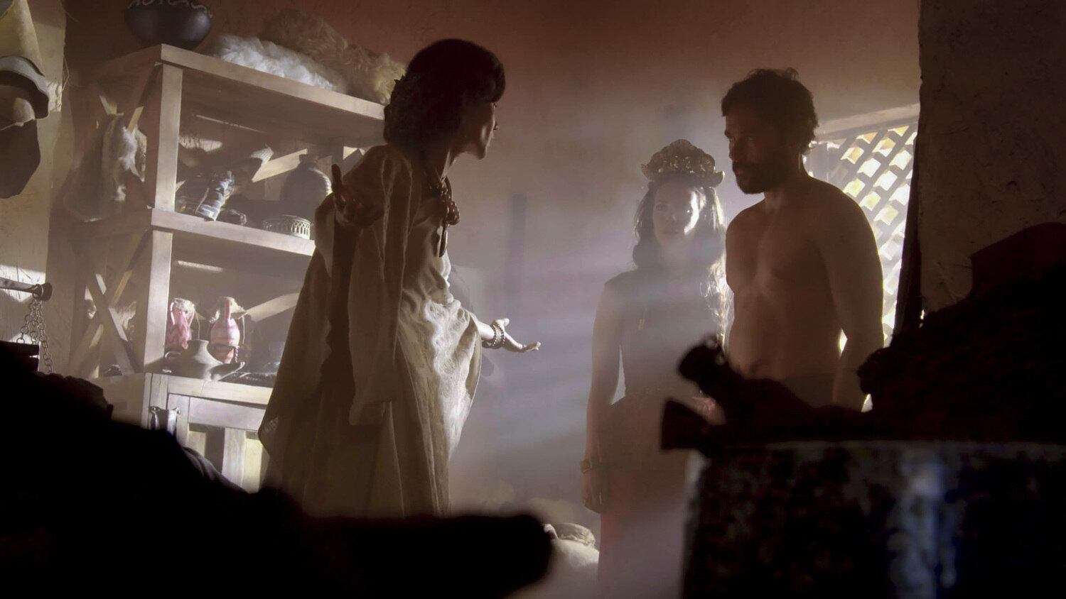 Para piorar, anos depois, Amat flagrou uma traição de Terá com a sacerdotisa Nadi. Ela planejou entregá-la ao templo, mas foi ameaçada pelo marido a respeito da guarda dos filhos, além de afirmar que Nadi seria morta com a denúncia.