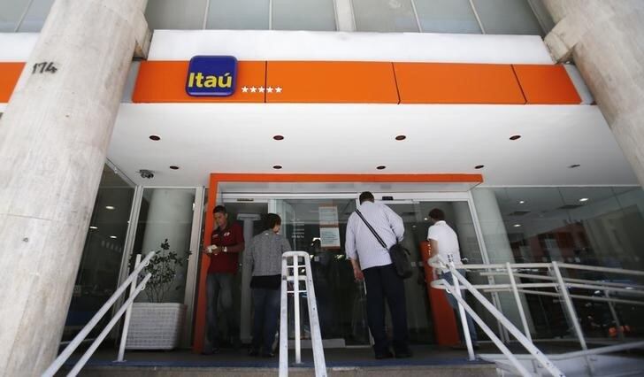 Usuários lamentam falha no quinto dia útil do mês