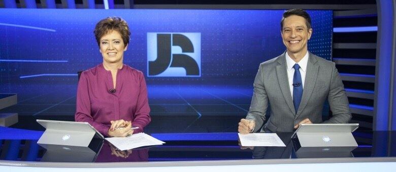 O Jornal da Record consagrou o seu formato multiplataforma