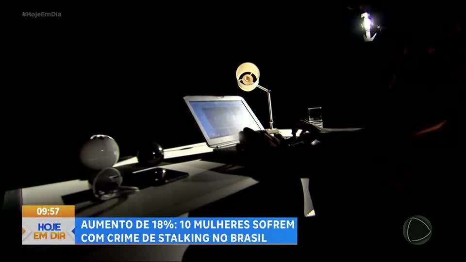 Mais de 95 mil mulheres foram vítimas de stalking em 2024