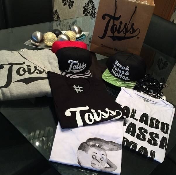 Carol recebeu alguns presentes da grife recentemente e fez questão de utilizar as redes sociais para agradecer